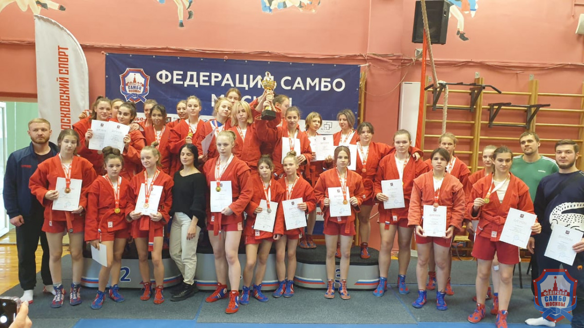Завершился Кубок Москвы по самбо среди юношей и девушек 14-16 лет