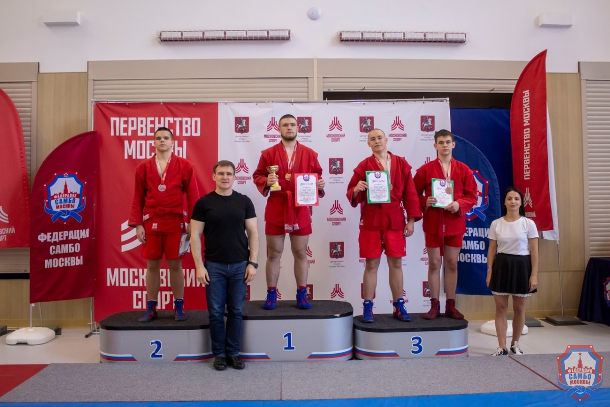 Боевое самбо Москвы: яркие поединки и новые чемпионы