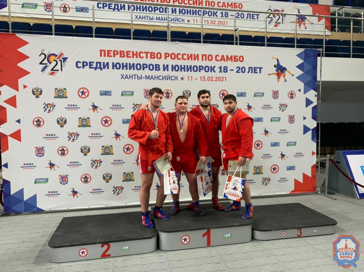 Ещё 4 медали во второй день Первенства России по самбо среди юниоров