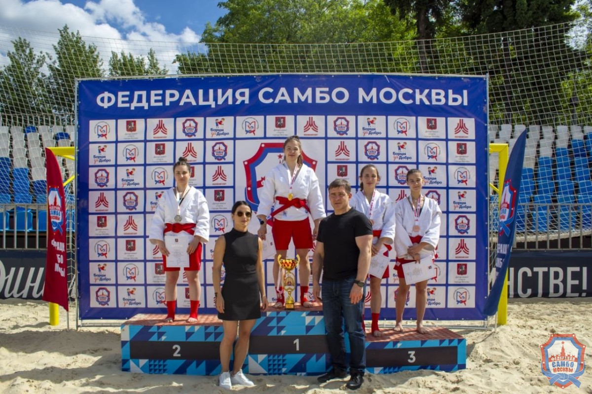 Песок, эмоции и борьба за путёвку в Анапу!