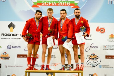 Девять медалей завоевали московские спортсмены на Чемпионате мира по самбо в Софии
