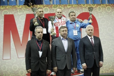 Сборная России по боевому самбо завоевала 5 золотых, 1 серебряную и 1 бронзовую медаль на кубке мира
