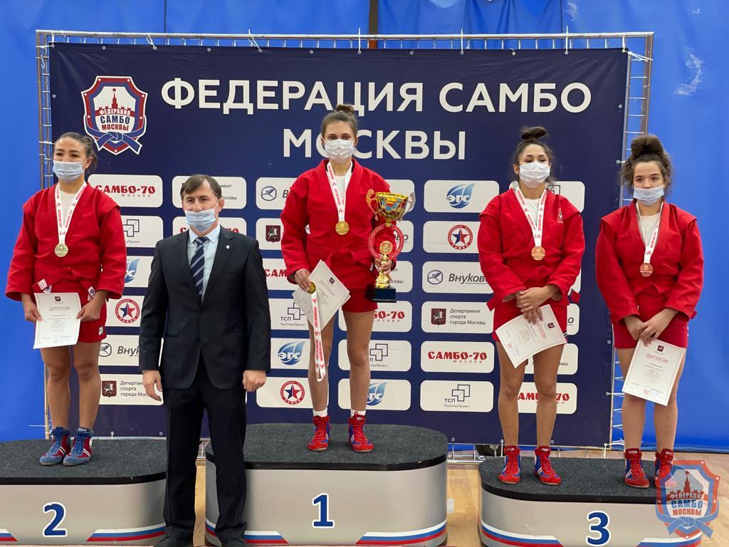 Чемпионат Москвы по самбо 2021 года среди мужчин и женщин и боевому самбо прошел в "Самбо-70"