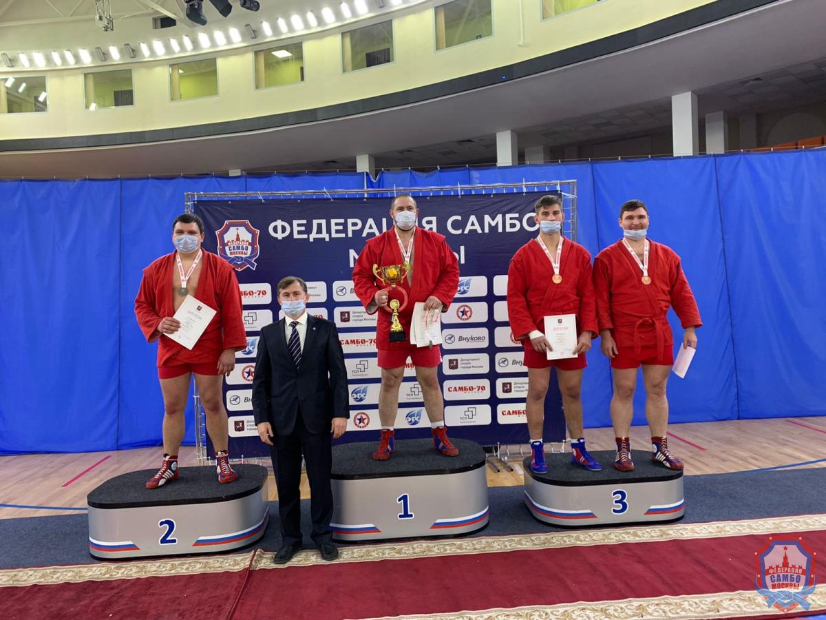 Чемпионат Москвы по самбо 2021 года среди мужчин и женщин и боевому самбо прошел в "Самбо-70"