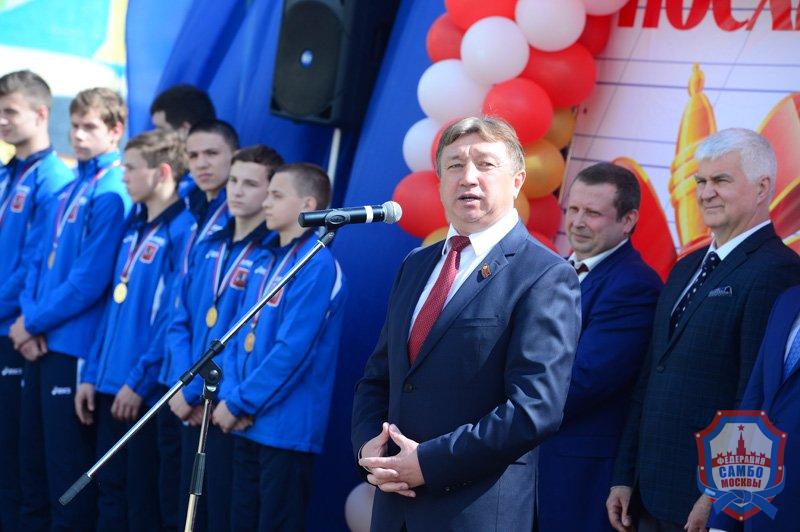 ПОСЛЕДНИЙ ЗВОНОК В «САМБО-70» — 40-Й ВЫПУСК ШКОЛЫ