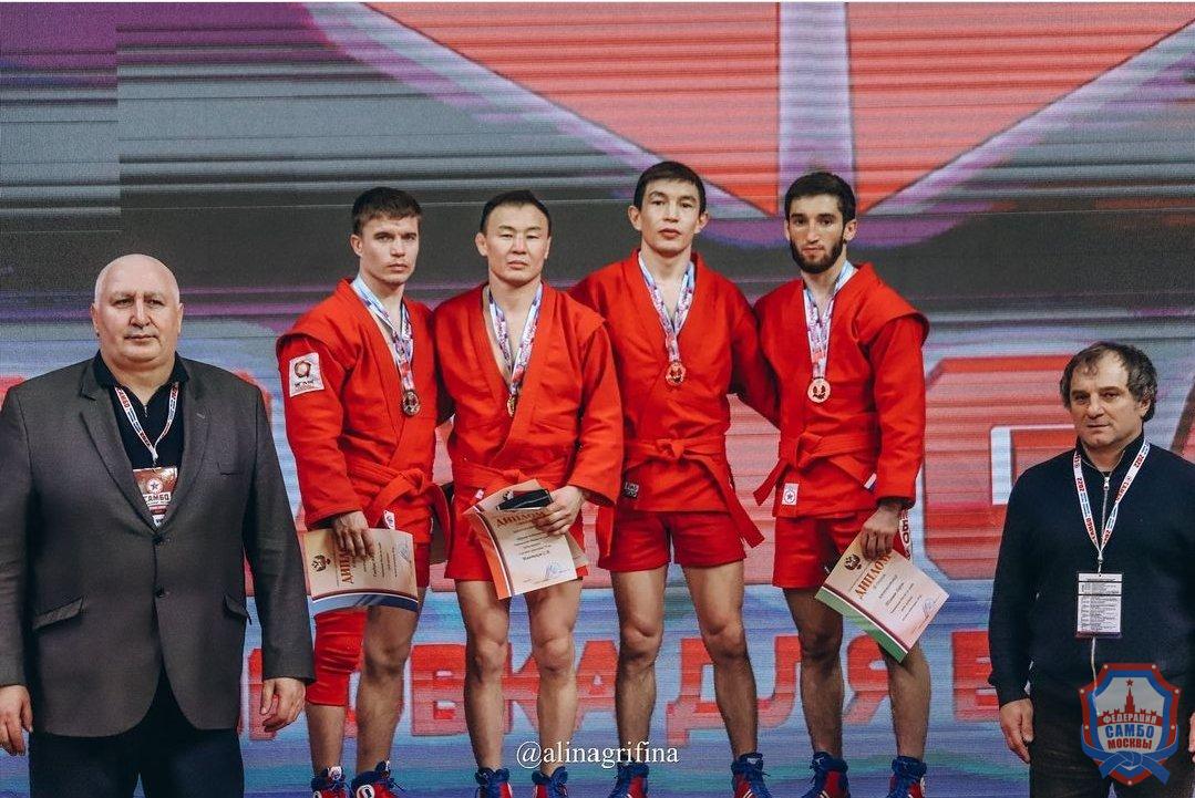 Чемпионат России по самбо стартовал в Верхней Пышме