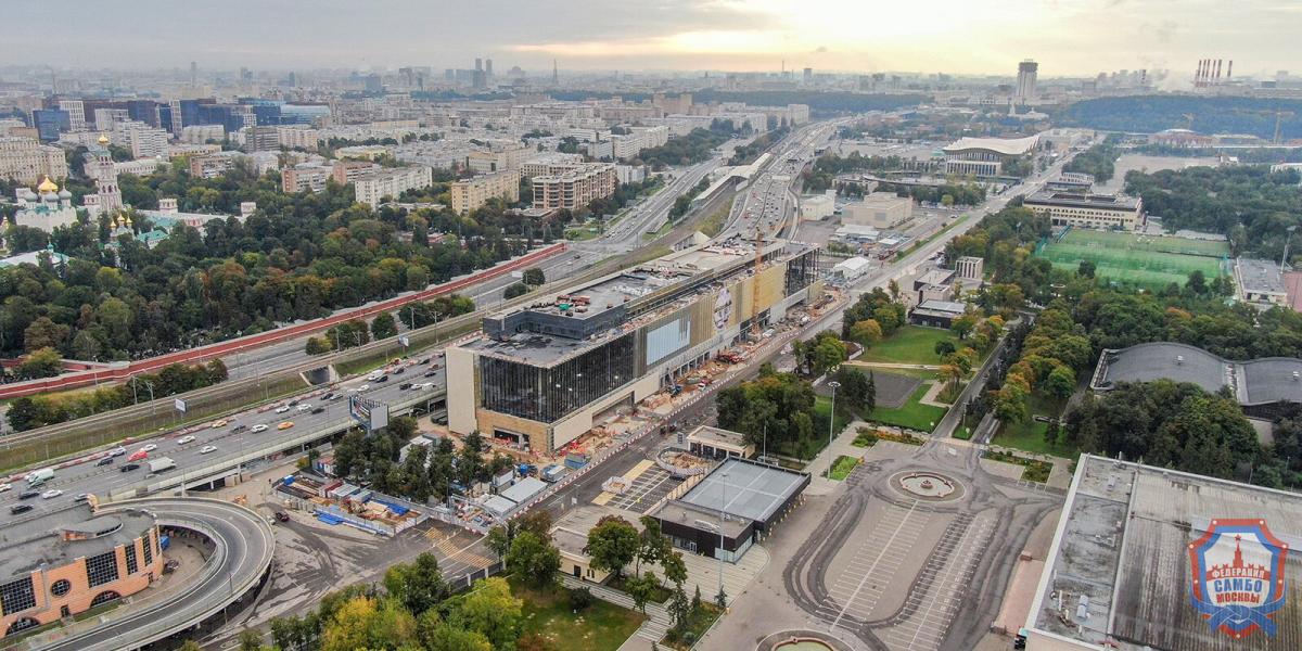 Сергей Собянин осмотрел строящиеся центры самбо и бокса в «Лужниках»