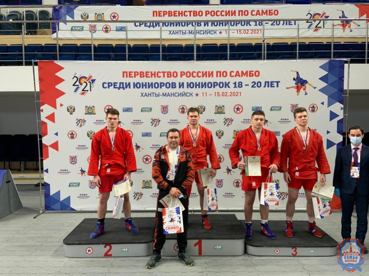 В Ханты-Мансийске стартовало Первенство России по самбо среди юниоров и юниорок