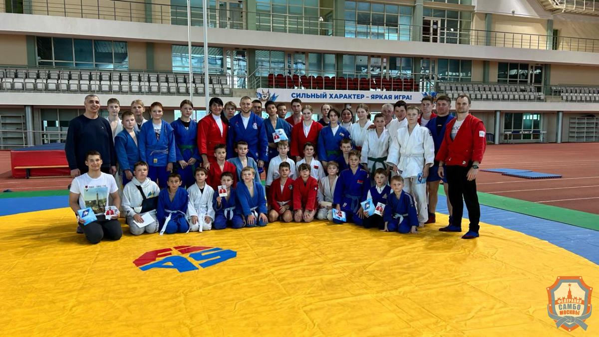 Никита Клецков принял участие в форуме атлетов и заседании комиссии спортсменов НОК в Минске