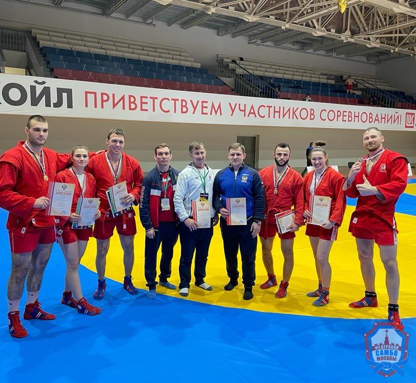 5 золотых медалей в 1-й день Кубка России по самбо и боевому самбо в Кстово 2021 года
