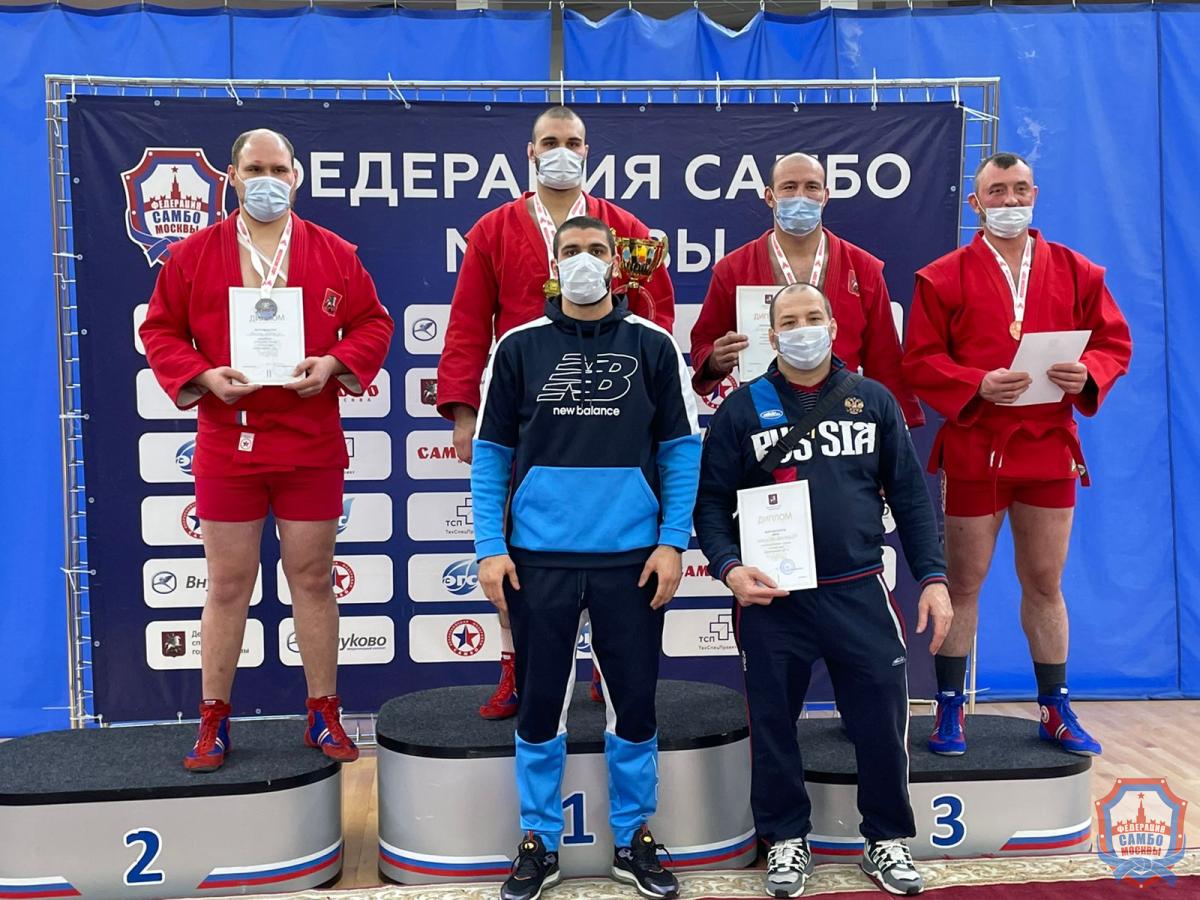 Чемпионат Москвы по самбо 2021 года среди мужчин и женщин и боевому самбо прошел в "Самбо-70"