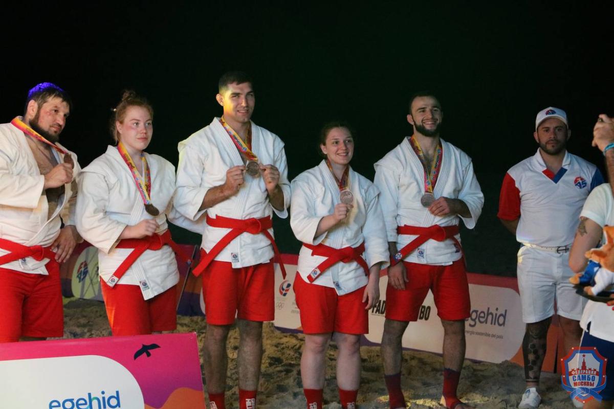 В Доминикане завершился чемпионат мира по пляжному самбо