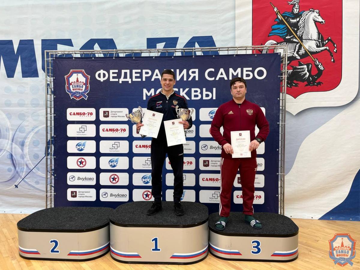 Завершилось Первенство Москвы по самбо среди юношей и девушек 14-16 лет