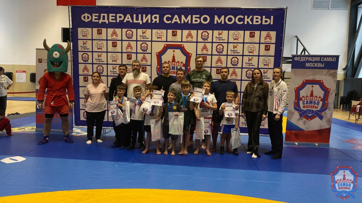 Семья, спорт и тепло среди февральской метели