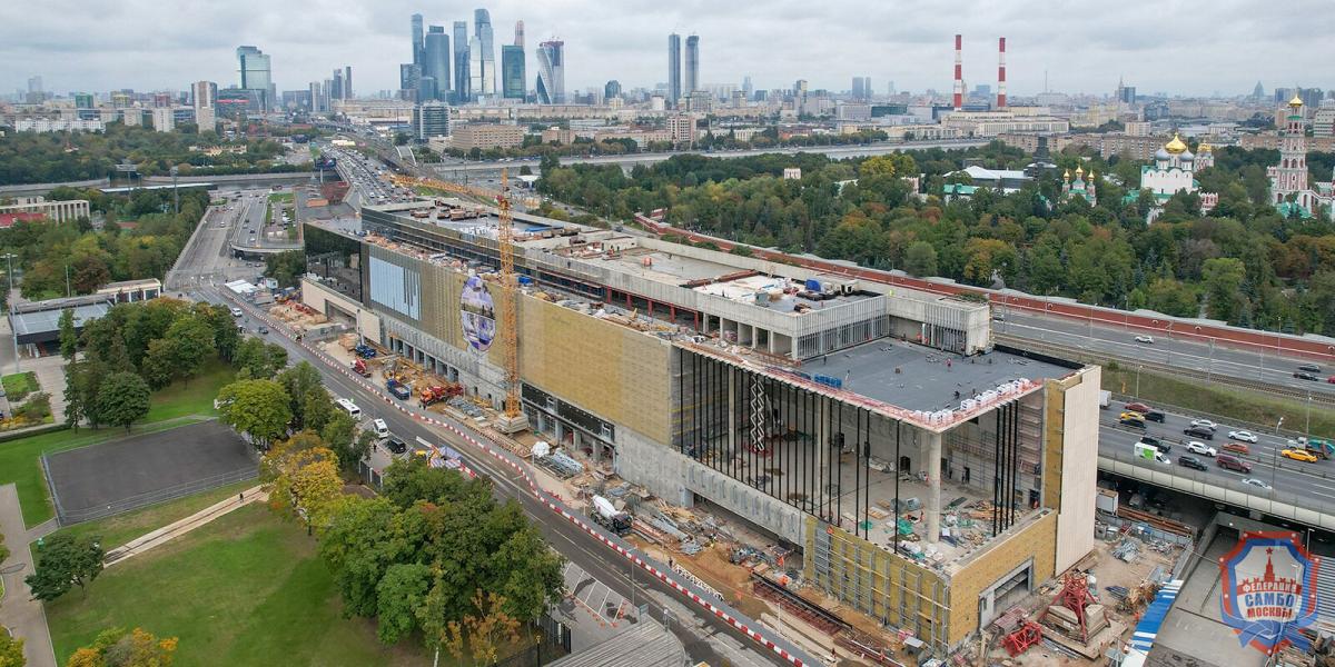 Сергей Собянин осмотрел строящиеся центры самбо и бокса в «Лужниках»