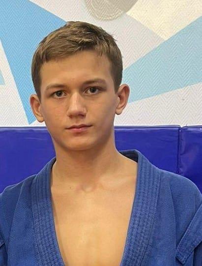 Алеканкин Артём Николаевич