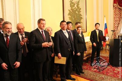 ПРЕЗИДЕНТ ФИАС ВАСИЛИЙ ШЕСТАКОВ НАГРАЖДЕН ЯПОНСКИМ ОРДЕНОМ ВОСХОДЯЩЕГО СОЛНЦА