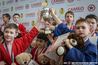 День защитника Отечества. Турнир «Стенка на стенку»