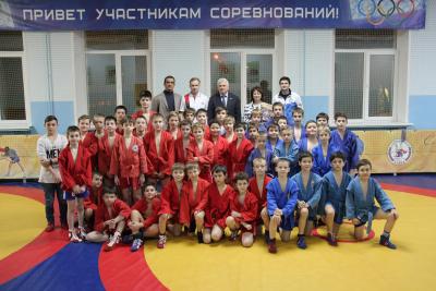 Проект «Самбо в школу» : открытие тренажерного зала в спортивном клубе «Алкид» при ГБОУ школе № 118