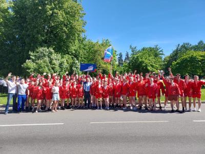 Парад-шествие с участием самбистов