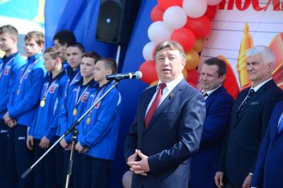 ПОСЛЕДНИЙ ЗВОНОК В «САМБО-70» — 40-Й ВЫПУСК ШКОЛЫ