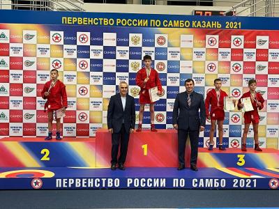 2 медали во второй день Первенства России по самбо в Казани