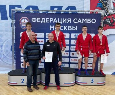 Завершилось Первенство Москвы по самбо среди юношей и девушек 14-16 лет