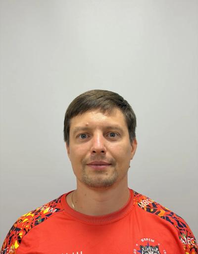 Евгений Ларин